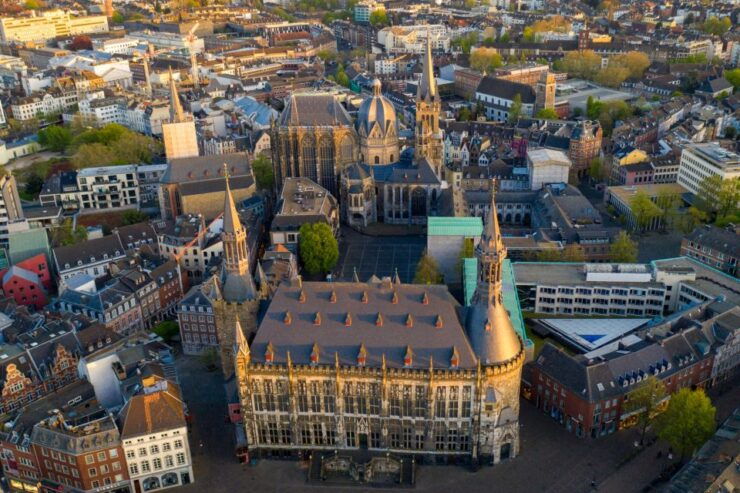 Aachen: Self-Guided Highlights Scavenger Hunt & Tour - Unique Scavenger Hunt Experience
