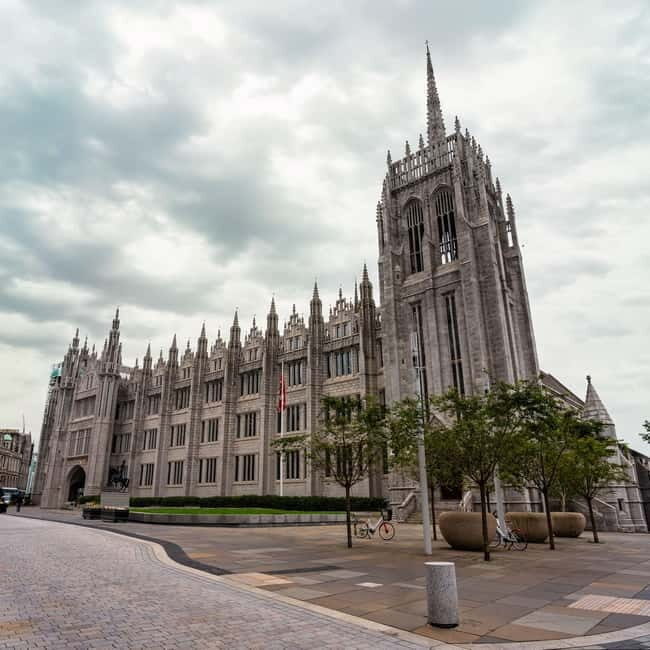 Aberdeen: Express Walk with a Local - Price & Value Analysis