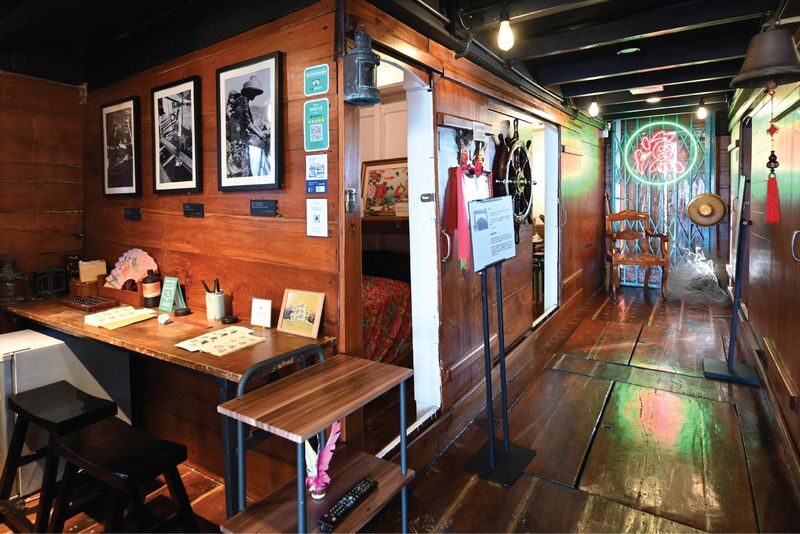 Aberdeen Fishing Village Boat Tours + Floating Museum + Boat Noodles - Inside the fishermen’s houseboat museum