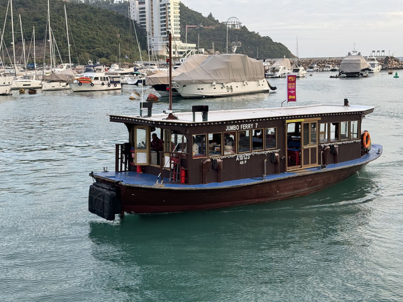 Aberdeen Fishing Village Boat Tours + Floating Museum + Boat Noodles - Pairing Aberdeen with a coastal bus route