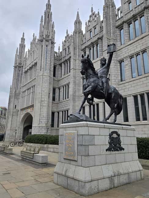 Aberdeen: Guided Walking Tour - Discovering Aberdeen on Foot: An Authentic Experience