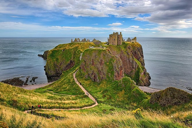 Aberdeenshire and Royal Deeside Private Half-day Castle Tour - Meeting and Pickup