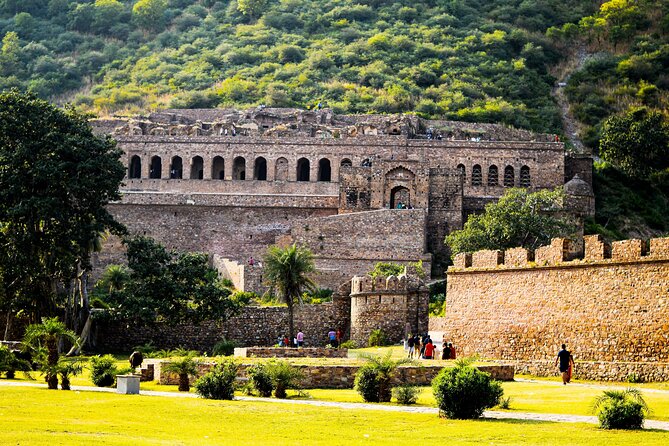 Abhaneri Breathtaking Stepwell and Ghost Fort of Bhangarh From Jaipur - Good To Know
