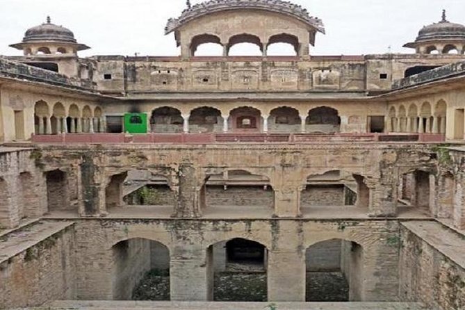 Abhaneri Chand Baori Stepwell One Day Trip From Jaipur - Directions and Meeting Points