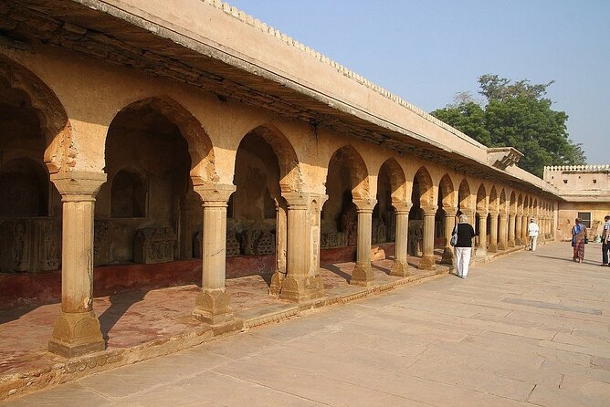 Abhaneri Step Well & Fatehpur Sikri Tour With Agra to Jaipur Drop- All Inclusive - Tour Overview