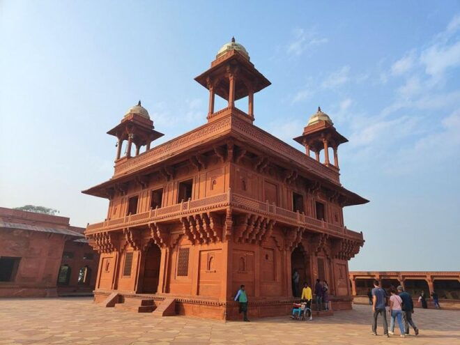 Abhaneri Step Well & Fatehpur Tour With Agra to Jaipur Drop - Organization and Transportation