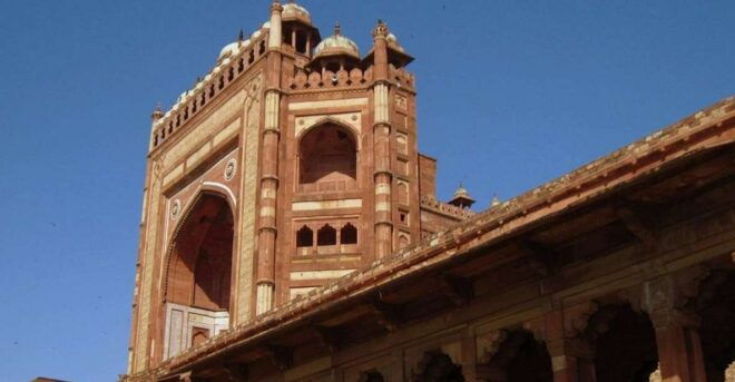Abhaneri Step Well & Fatehpur Tour With Jaipur to Agra - Booking Information