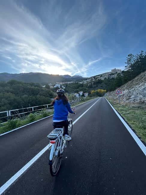 Abruzzo: Incredible e-bike adventures admiring the 4 medieval towers - Practical Details and Experience Quality