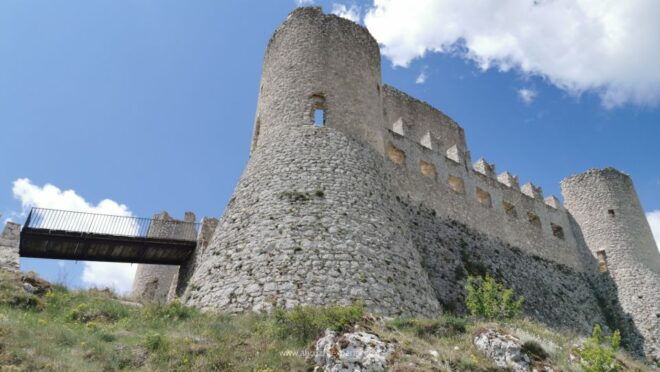 Abruzzo of Ladyhawke (Summer Version) - Activity Description