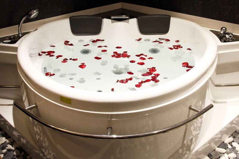 Absolute Spa, Hair, And Nail in Batam - Pick a treatment that fits your day