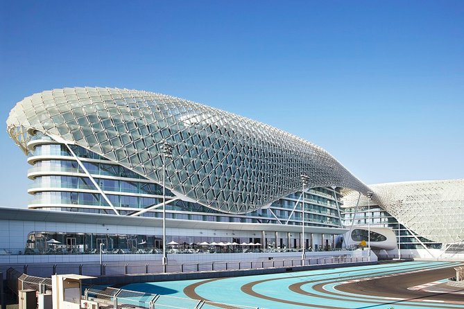 Abu Dhabi Airport Transfers: Airport AUH to Abu Dhabi City in Business Car - Additional Information