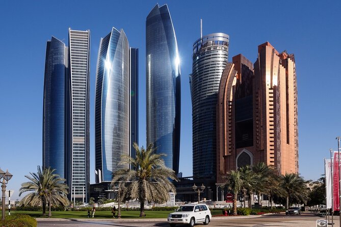 Abu Dhabi City Tour & Sheikh Zayed Grand Drive Through Louver Museum - Host Responses