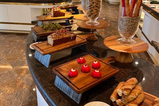 Abu Dhabi City Tour With Dinner At Emirates Palace From Dubai - Additional Information and Tips