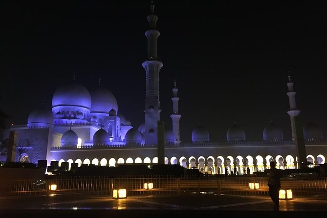 Abu Dhabi City Tour With Grand Mosque and Ferrari World From Dubai - Sheikh Zayed Grand Mosque