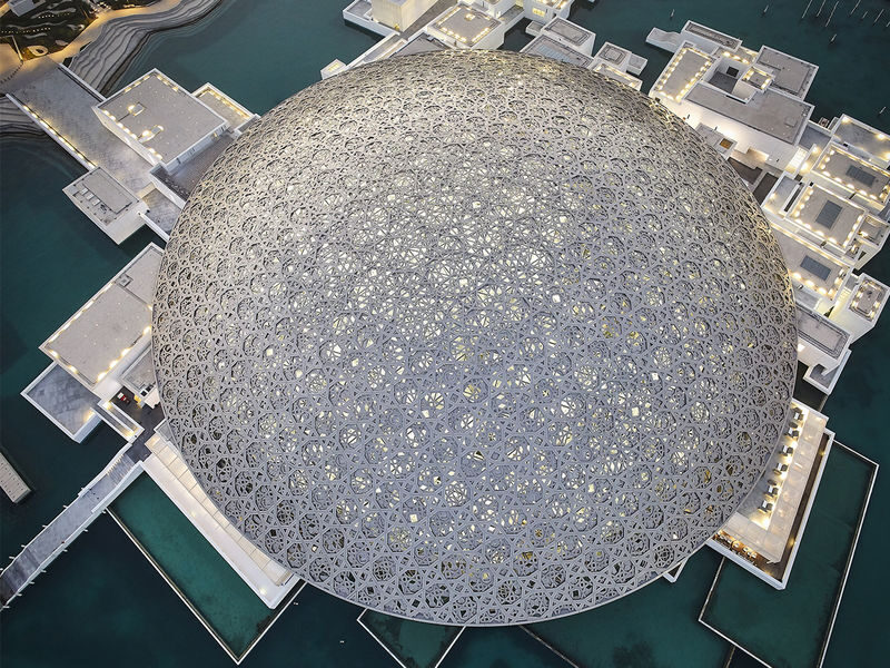 Abu Dhabi City Tour With Mosque & Louvre Museum From Dubai - Louvre Abu Dhabi: art under a remarkable roof