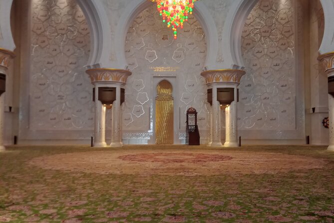 Abu Dhabi Full Day Private Tour With Professional Driver - Booking and Reservation Process
