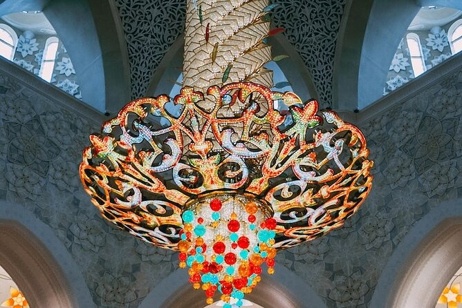 Abu Dhabi Full-Day Sightseeing Tour From Dubai With a Guide - Tips and Recommendations