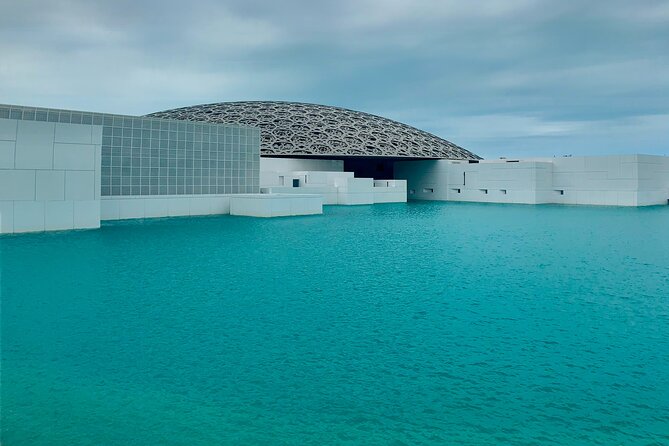 Abu Dhabi Grand Mosque, Qasr Al Watan and Louver Museum - Exploring Abu Dhabis Iconic Sites