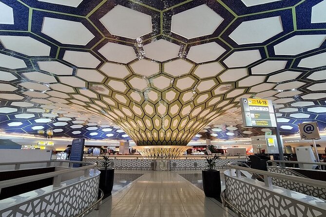 Abu Dhabi International Airport (AUH) VIP Lounge Access - Meeting and Pickup
