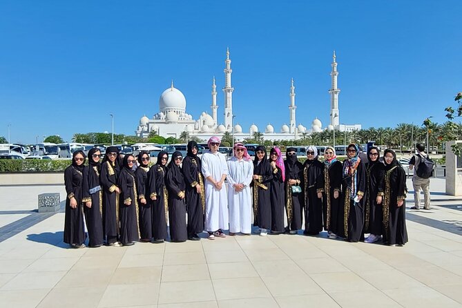 Abu Dhabi Private Tour With Ferrari World Entry Ticket - Booking and Flexibility