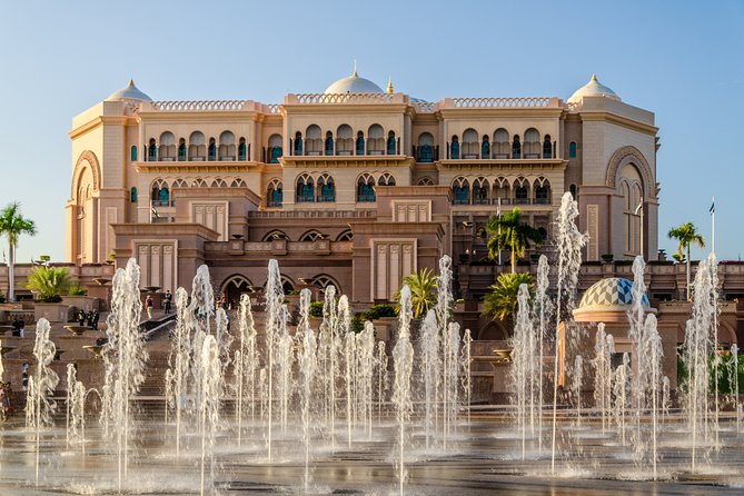 Abu Dhabi Private Tour With Qasr Al Watan & Gold Cappuccino at Emirates Palace - The Sum Up