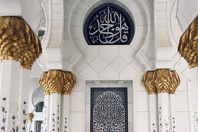 Abu Dhabi Sheikh Zayed Grand Mosque With Ferrari World and YAS Water World - Best Time to Visit Abu Dhabi for This Tour