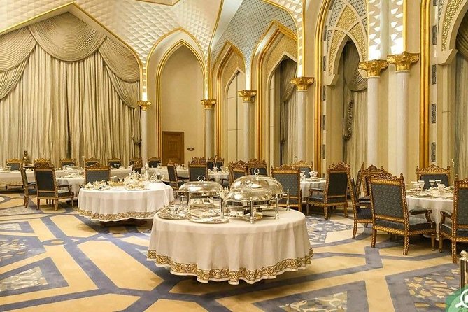 Abu Dhabi Sheikh Zayed Grand Mosque With Louvre & Qasr Al Watan Palace - Common Questions