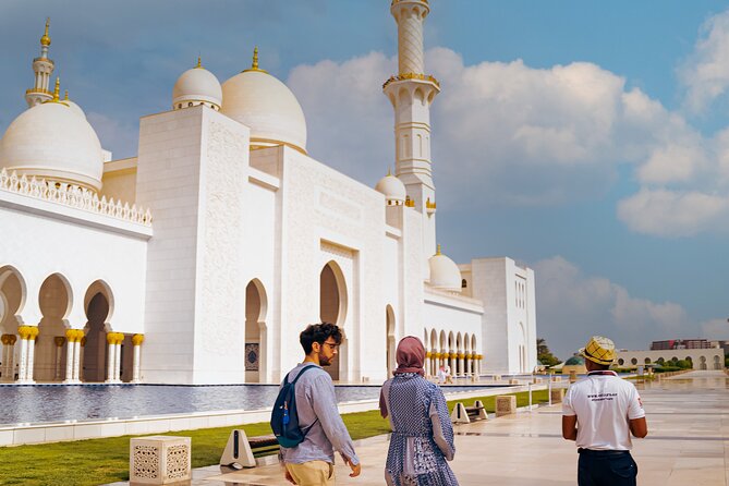 Abu Dhabi Sightseeing Tour: Sheikh Zayed Mosque, Heritage Village & Dates Market - Dates Market