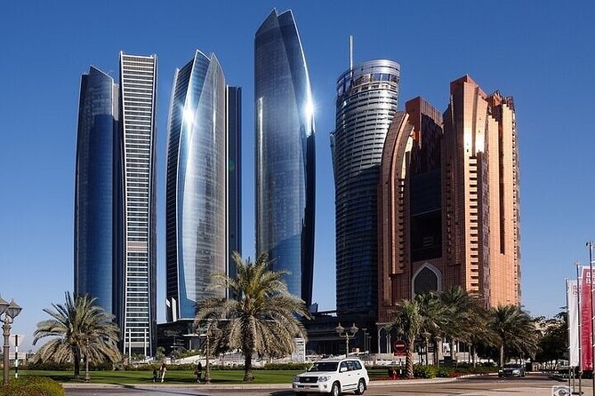 Abu Dhabi Sightseeing Tour With Ferrari World Tickets - Maximum Travelers