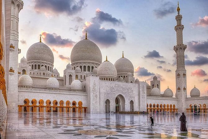 Abu Dhabi Tour - Sheikh Zayed Grand Mosque