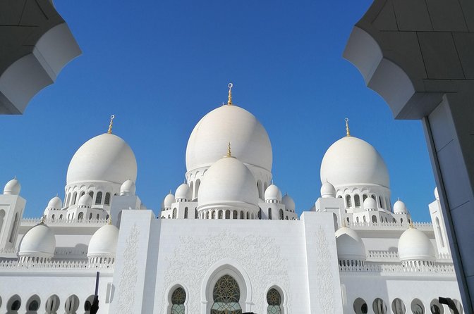 Abu Dhabi Tour ,Dubai City Tour, Desert Safari & Barbecue Dinner - Common Questions