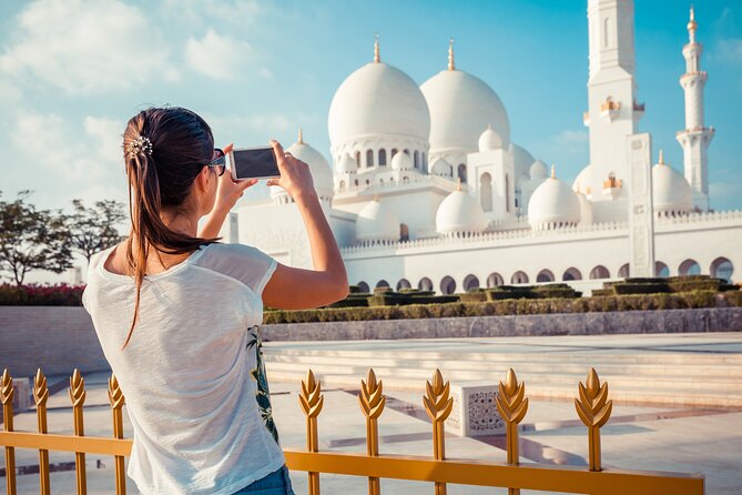 Abu Dhabi Tour-Sheik Zayed Mosque, Emirates Palace With Louvre Musuem - Tips for Visiting Abu Dhabi