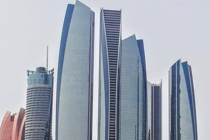 Abu Dhabi Tour With Sheikh Zayed Grand Mosque ,And Qasr Al Watan - Common Questions