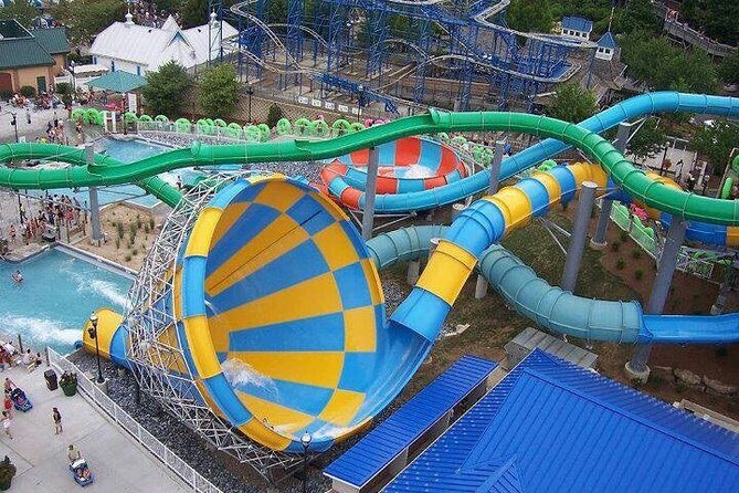 Abu Dhabi - YAS Water World Or Warner Bros Theme Park From Dubai - Yas Waterworld in Abu Dhabi