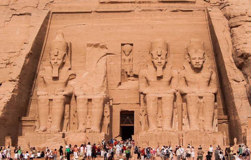 Abu Simbel Private Full-Day Heritage Tour from Luxor - Meeting the guide at Abu Simbel
