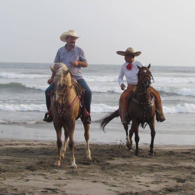 Acapulco: Bonfil Beach Horseback Riding Experience - Capturing Memorable Moments