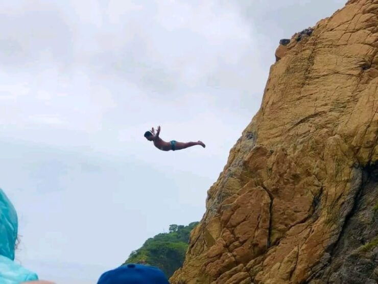 Acapulco: Express Cliff Diving Show Tour - Booking and Reservation