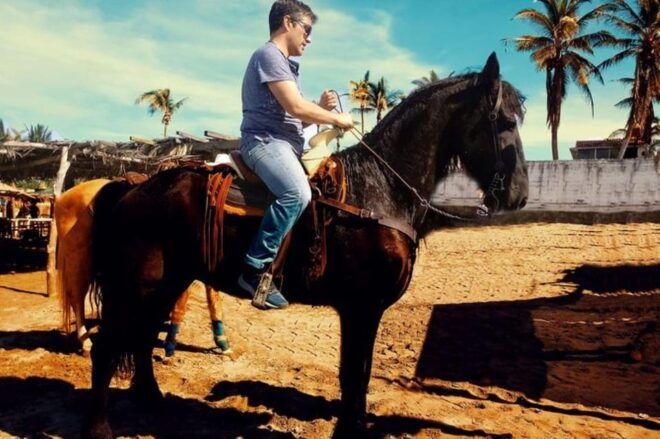 Acapulco: Horseback Riding and Baby Turtle Camp - Connection With Nature