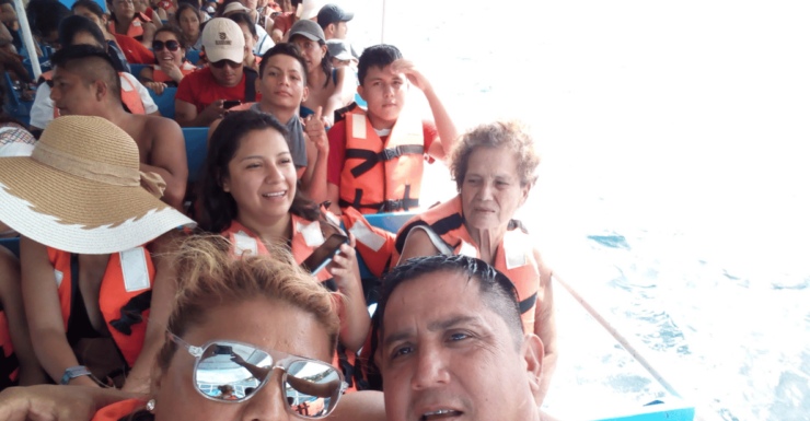 Acapulco: Sunset Party Boat Tour With Open Bar - Good To Know