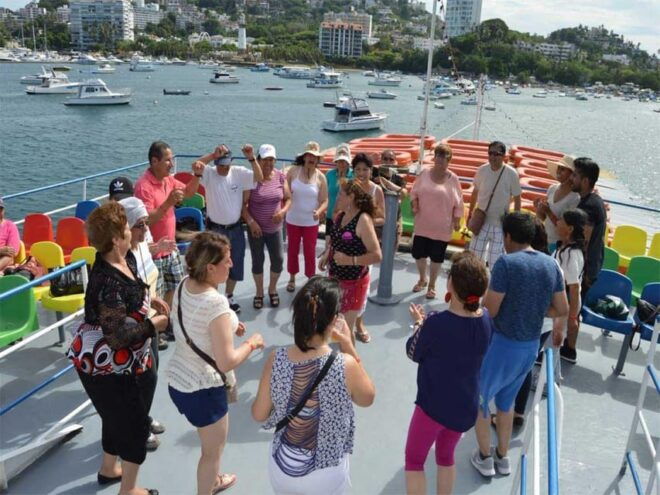 Acapulco: Yacht Party and Sunset - Activity Duration and Price
