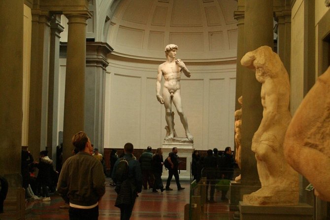 ACCADEMIA GALLERY and Typical Food - Cultural Experience Beyond Art