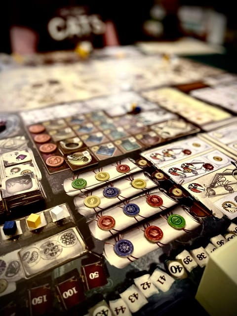 ACCESS TO ESSENTIALIS BOARD GAMES TABLE FOR UP TO 2 HOURS - Personalized Game Instruction