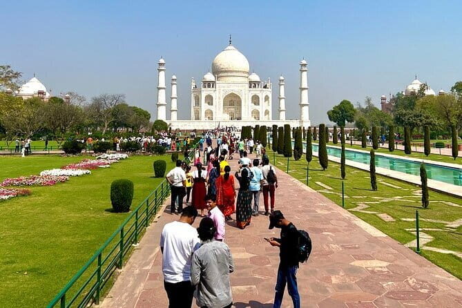 Access to the Taj Mahal skipping the Queue - Taj Mahal Tickets - An Experienced, Insightful Look at the Tour