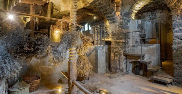 Acireale: Baroque Walking and Wine Tasting at the Batia - Tour Details