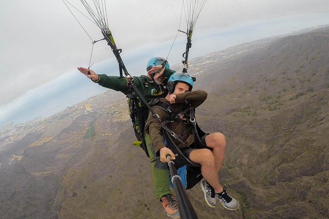 Acrobatic Paragliding Tandem Flight in Tenerife South - Safety Guidelines