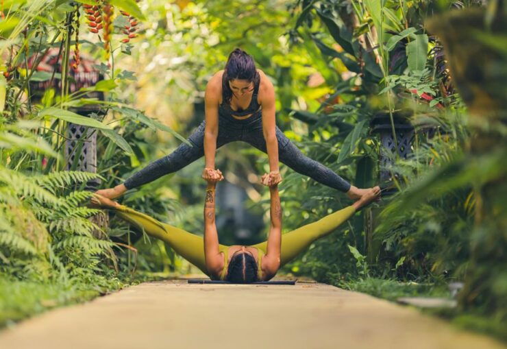 Acroyoga Class - What Is Acroyoga?