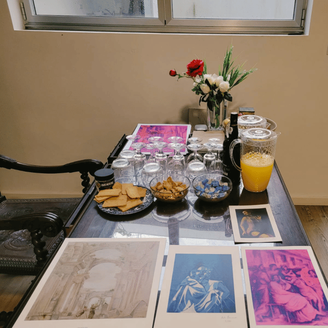 Acrylic Painting Workshop: Amazing Group Experience in Porto - Creative Process