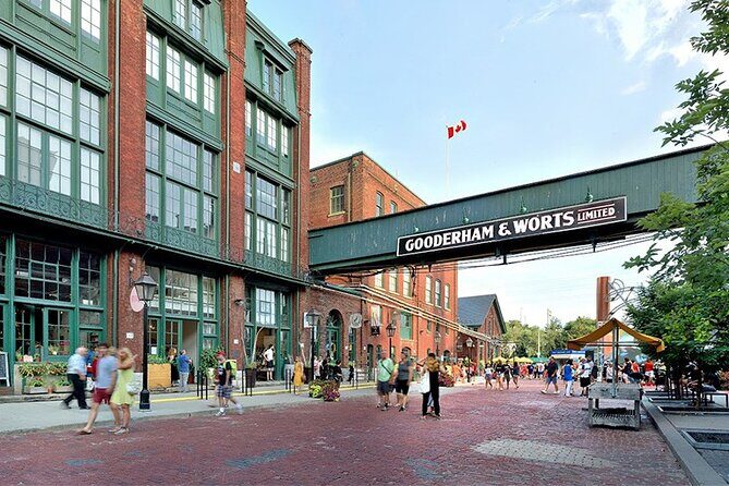 Action Film and Television Locations Half Day Tour in Toronto - FAQ