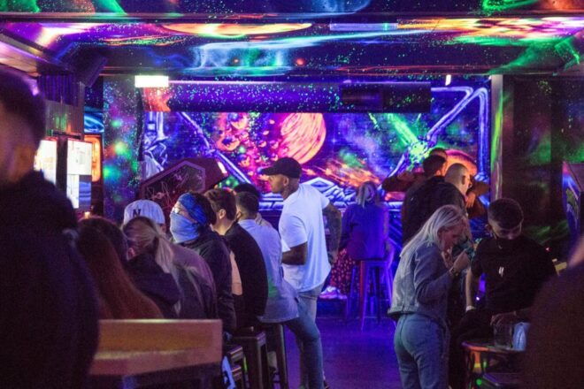 Activity Adventure Crawl - Thrilling Experiences