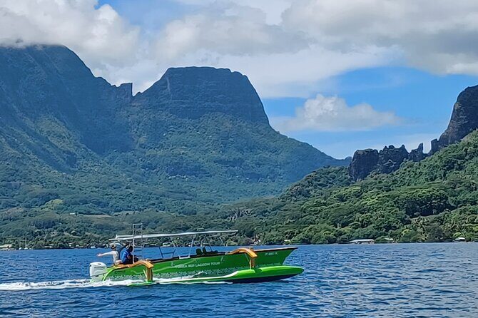 Activity/Excursion Lagoon Tour to Moorea by Canoe 6 hours - Final Word